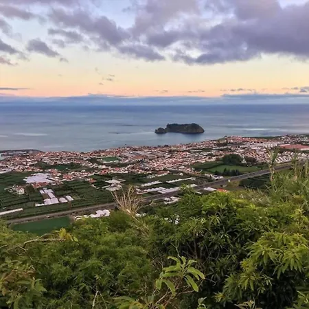 Mare Alta - Scenic Seaside With Outdoor Deck 아파트