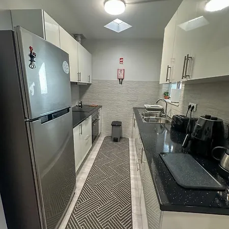 아파트 Mare Alta - Scenic Seaside With Outdoor Deck *